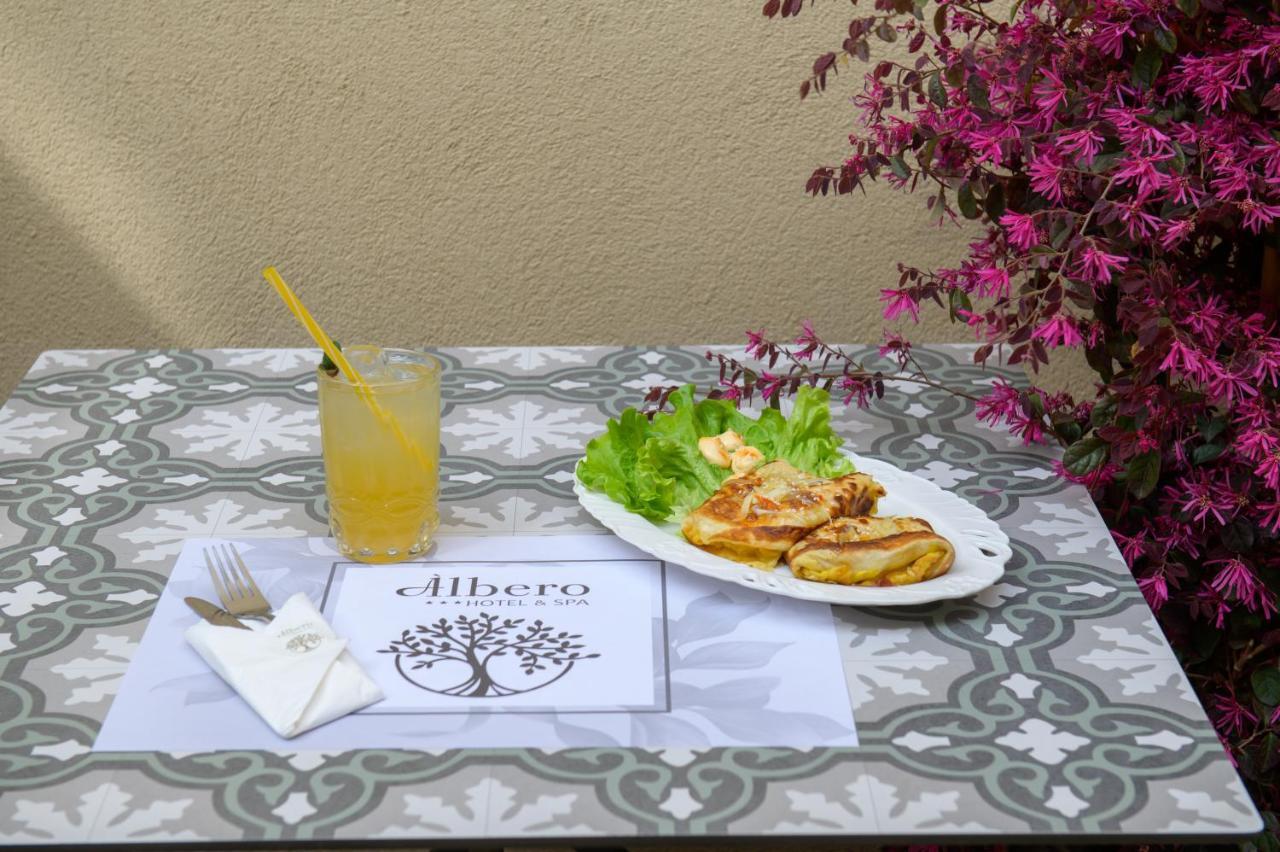 Albero Hotel Perama  外观 照片