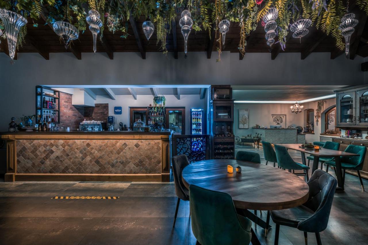 Albero Hotel Perama  外观 照片