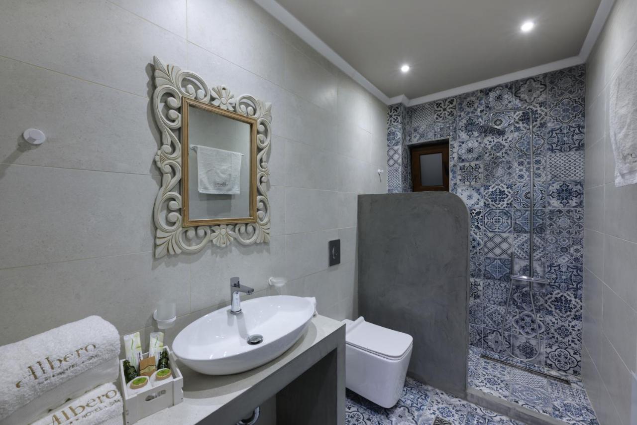 Albero Hotel Perama  外观 照片