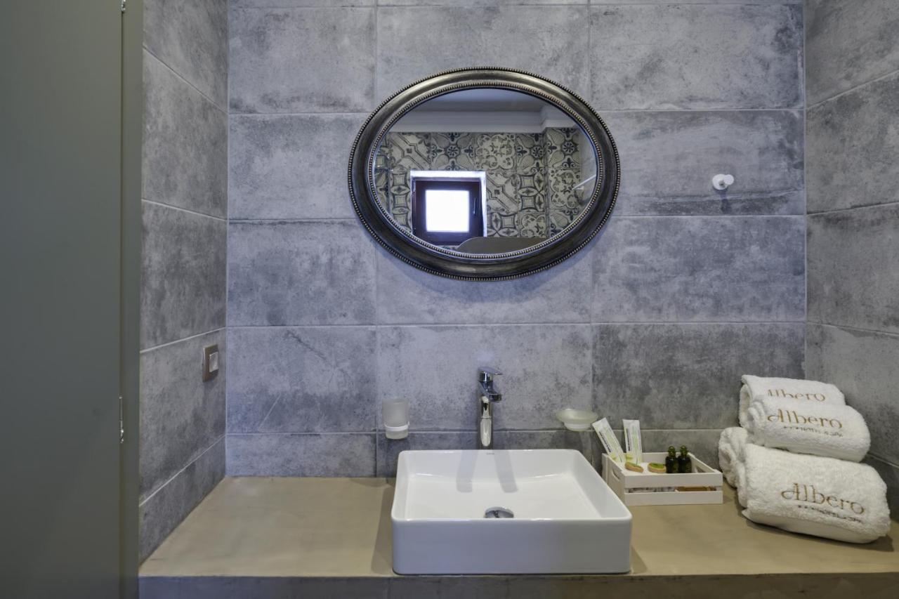 Albero Hotel Perama  外观 照片