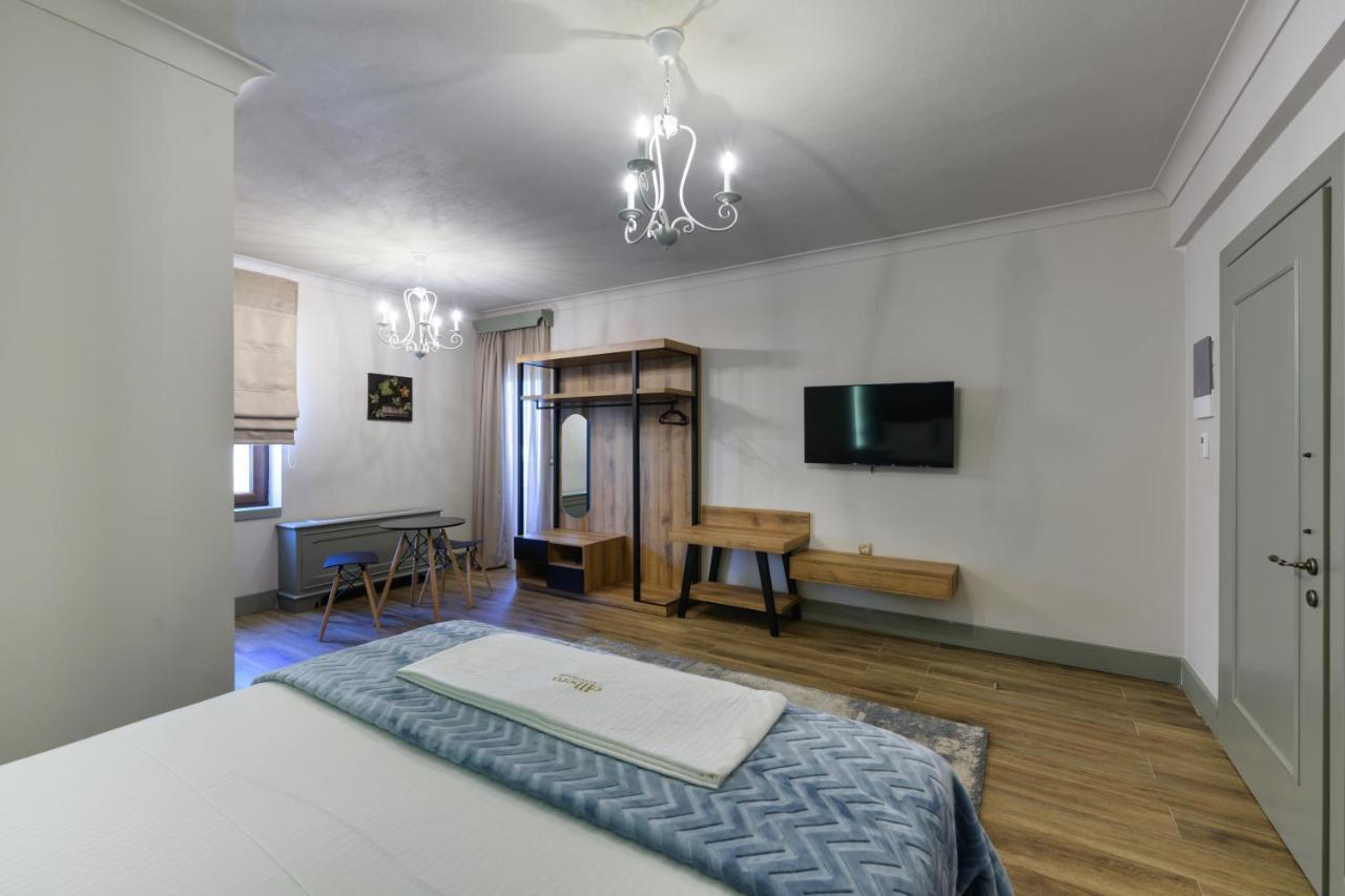 Albero Hotel Perama  外观 照片