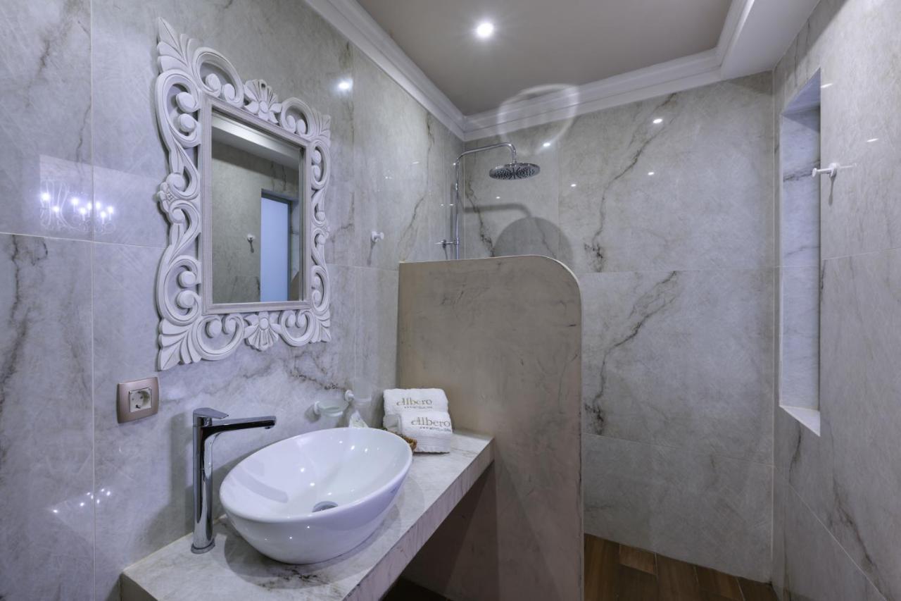 Albero Hotel Perama  外观 照片