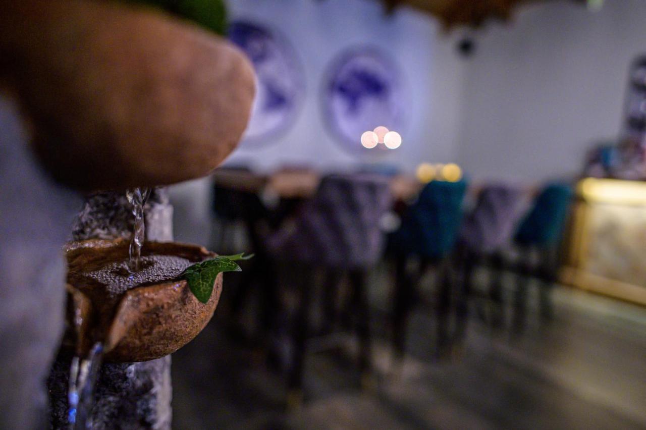 Albero Hotel Perama  外观 照片
