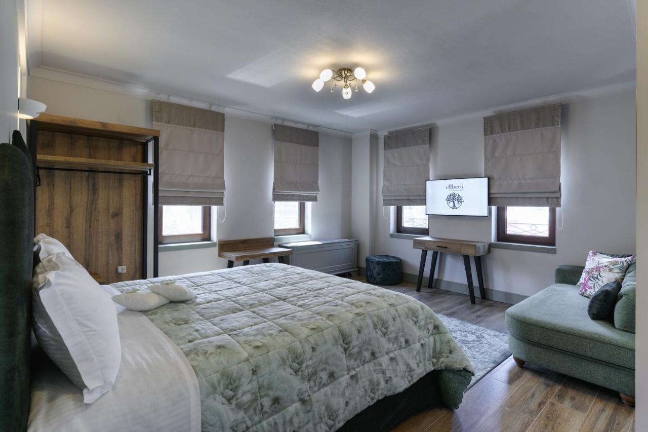 Albero Hotel Perama  外观 照片