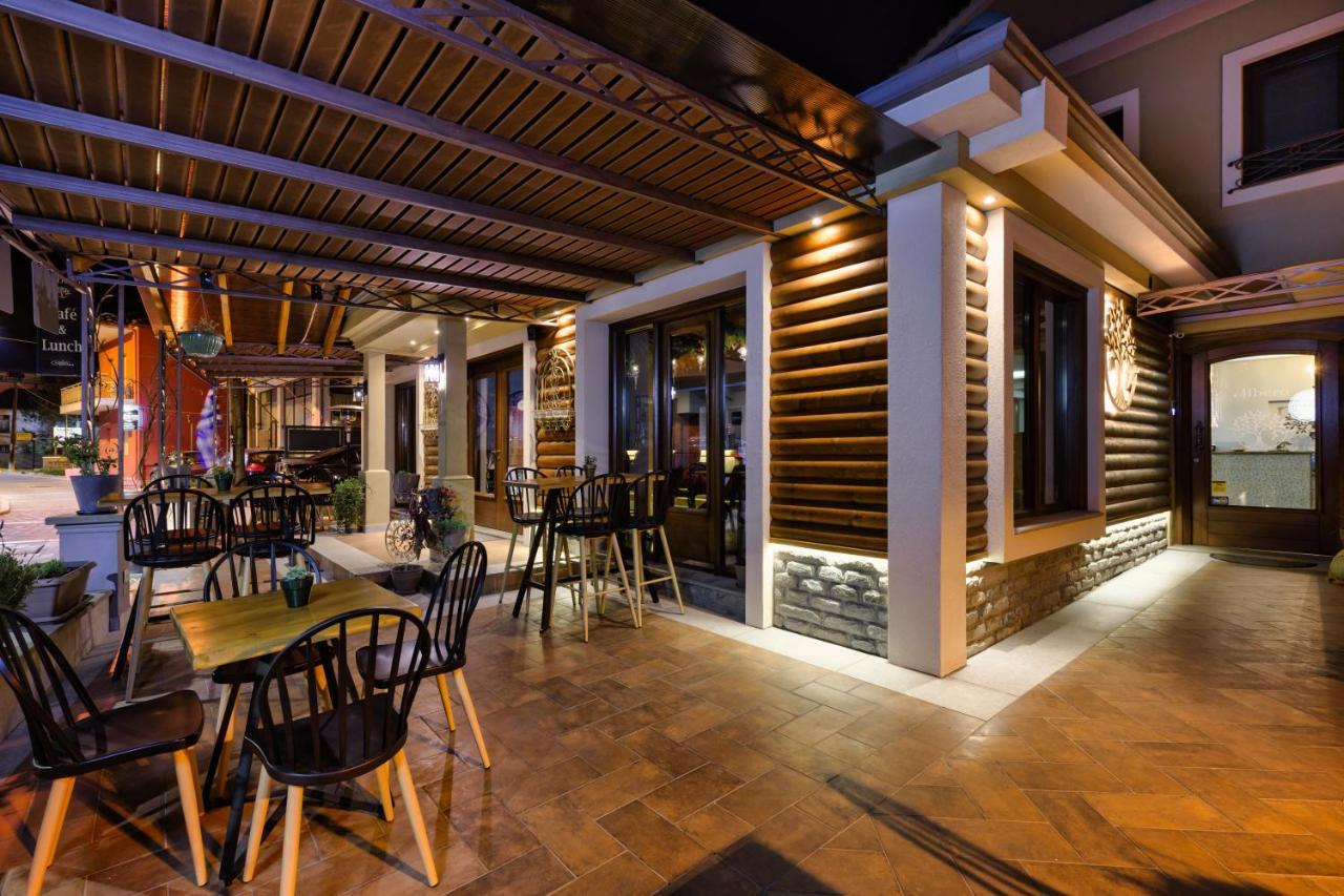 Albero Hotel Perama  外观 照片