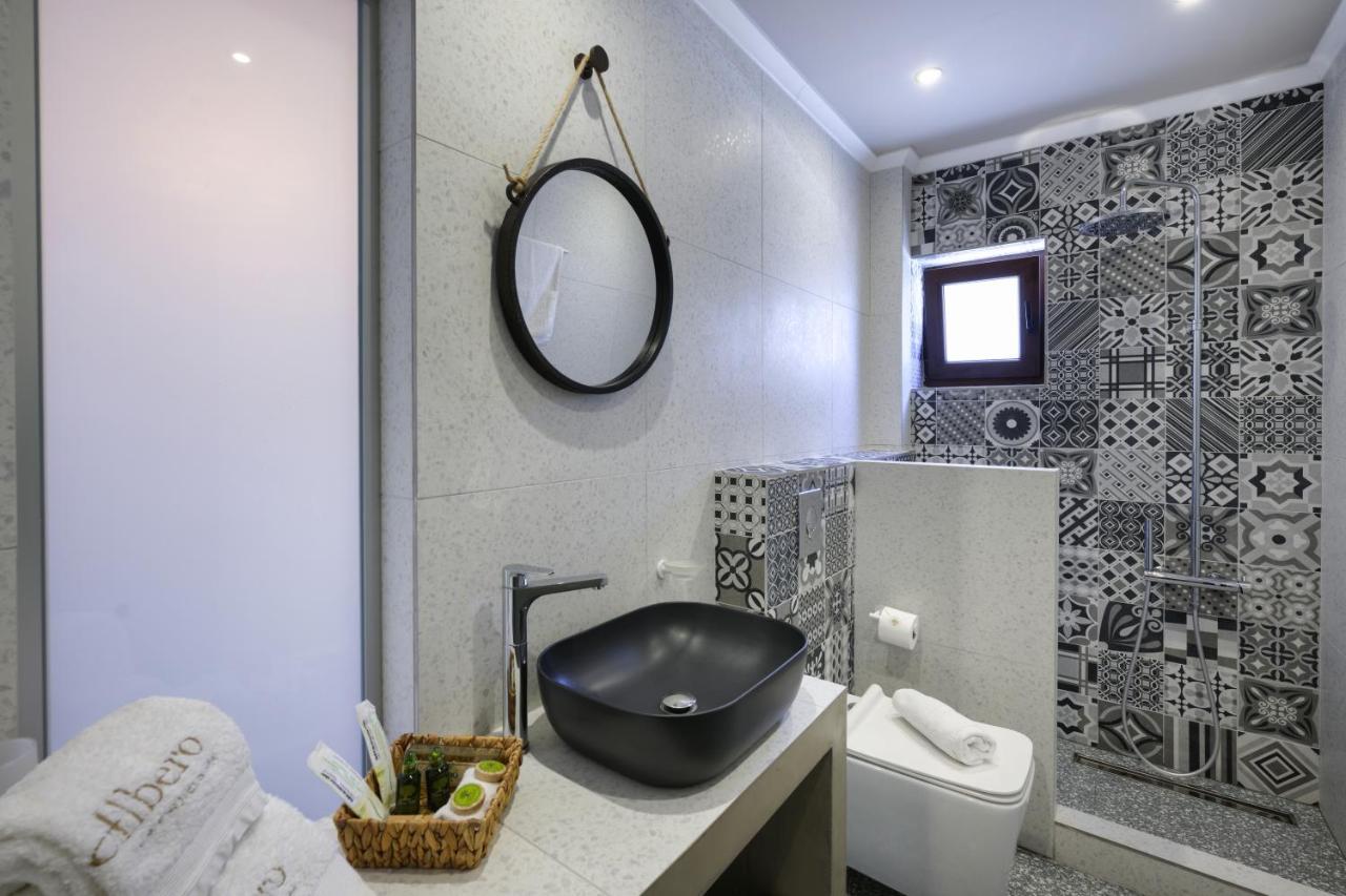 Albero Hotel Perama  外观 照片