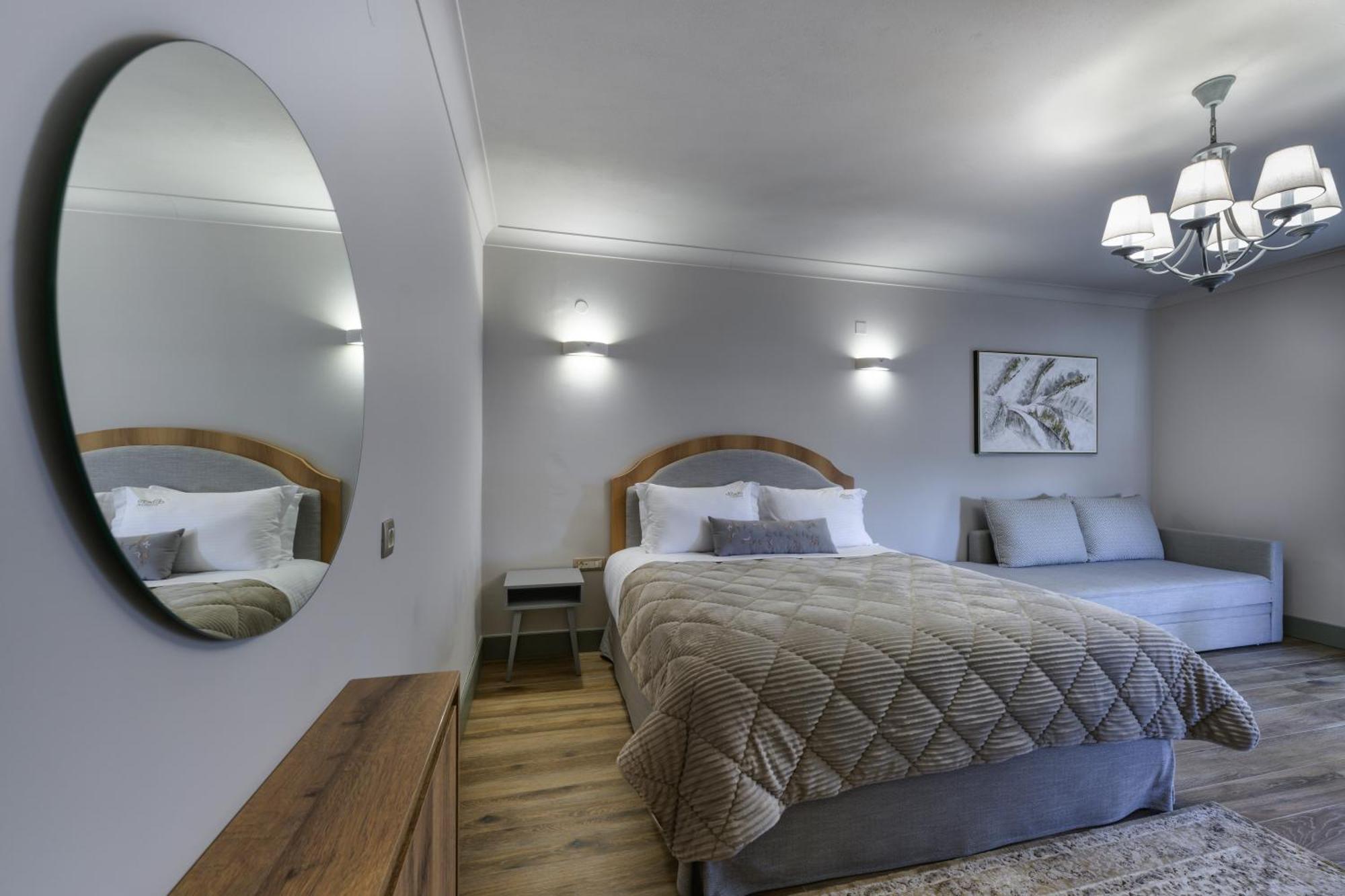 Albero Hotel Perama  外观 照片