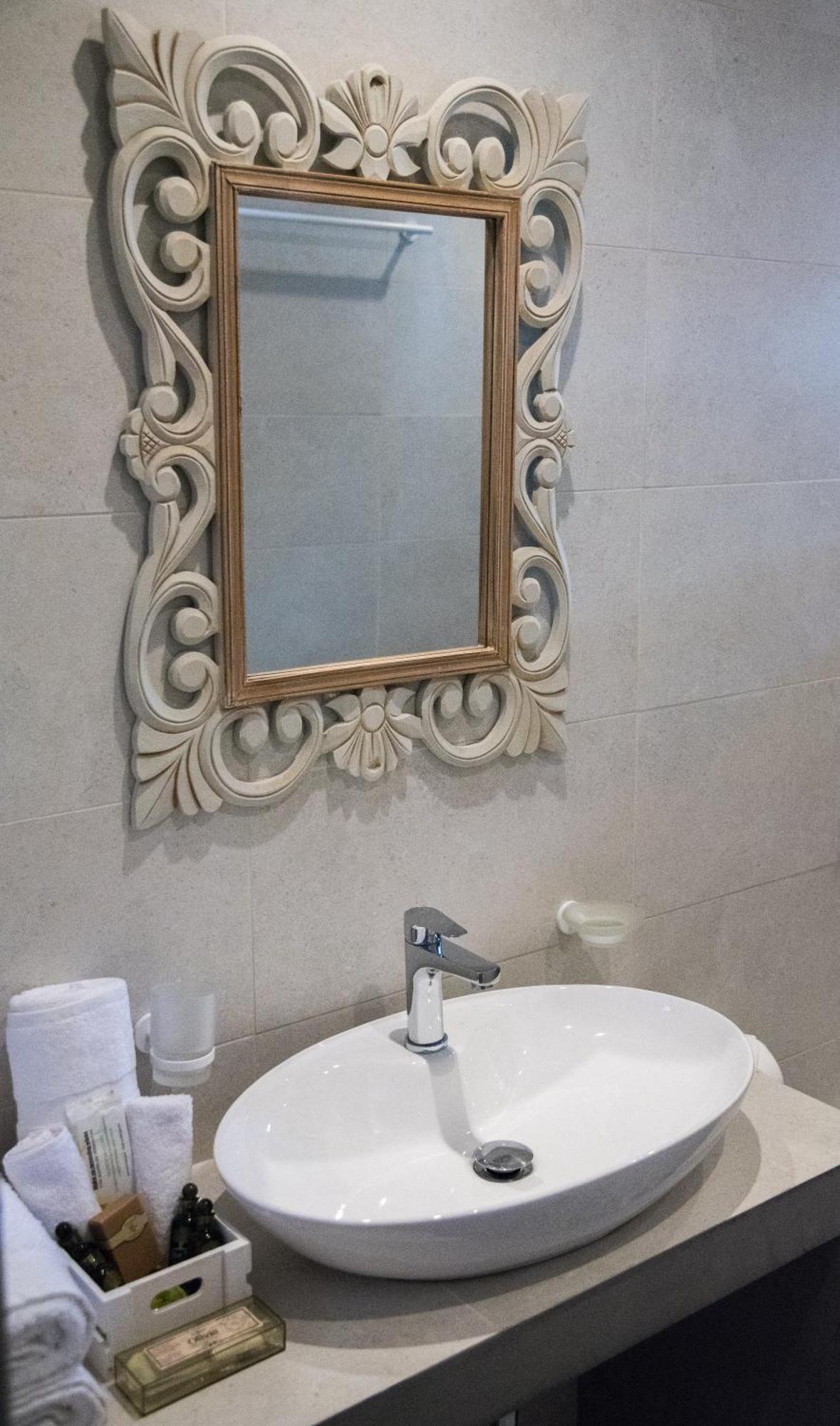 Albero Hotel Perama  外观 照片